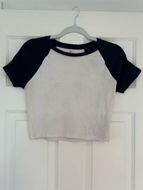 Hollister Navy and White Cotton Baby Tee